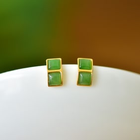 A Pair of Exquisite Sterling Silver-Gold Plated Inlaid Jasper Earrings