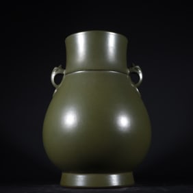 An Exquisite Teadust Glazed Double-Ears Vase