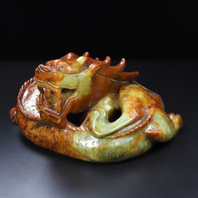 An Exquisite White Jade Dragon Ornament