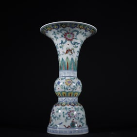An Exquisite Doucai Lotus Pattern Vase