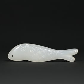 An Exquisite White Jade Fish Pendant