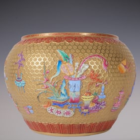 An Exquisite Enamel Flower Pattern Brush Washer