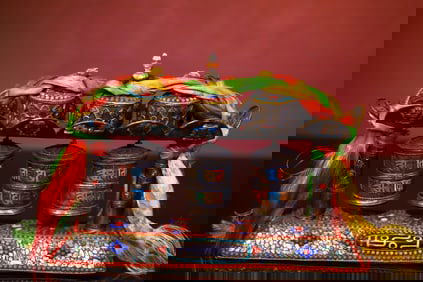 An Exquisite Bronze Inlaid Gems Ornament