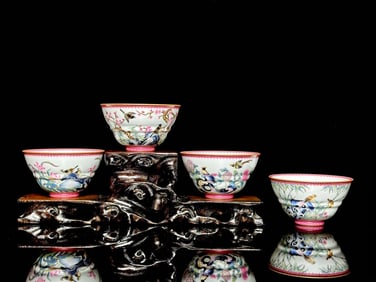 A Set of Fine Enamel Agate Red-Glazed Painted Gold Flower and Bird Pattern with poem Cup