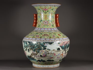 An Exquisite Famille-Rose Green Ground Eight Treasures Pattern Bats and Peach Pattern Character and