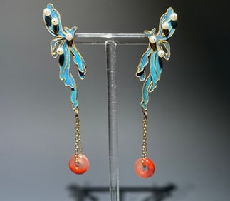 An Exquisite Gilt Bronze Inlaid Gems Earrings