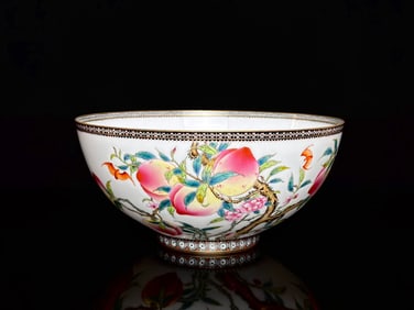 An Exquisite Famille-Rose Painted Gold Bats and Peach Pattern Bowl