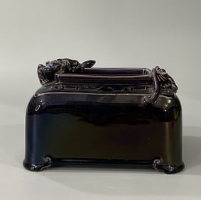 An Exquisite Purple Glazed Dragon Pattern Brush Washer