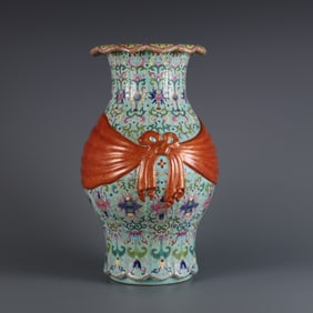 An Exquisite Famille-Rose Green Ground Lotus Pattern Vase