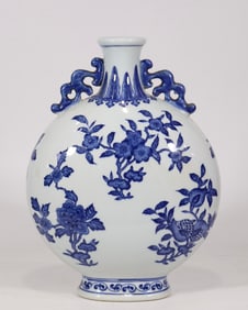 An Exquisite Blue and White Flower and Fruit Pattern Double-Ears Vase