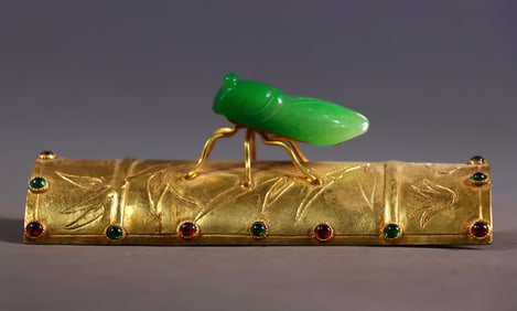 An Exquisite Gilt Bronze Inlaid Jadeite Cicada Ornament