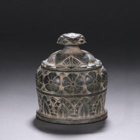 An Exquisite Limestone Flower Pattern Jar