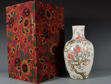 An Exquisite Famille-Rose Flower and Fruit Pattern Vase