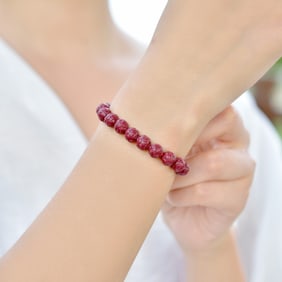 An Exquisite Cinnabar Cash Pattern Bracelets