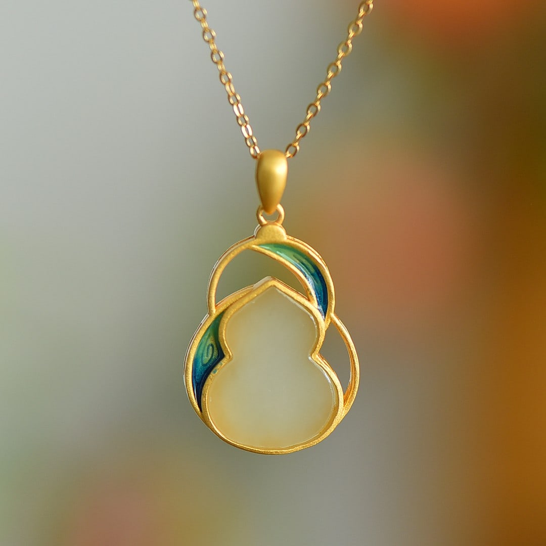 An Exquisite Sterling Silver-Gold Plated Inlaid White Jade Pendant: An Exquisite Sterling Silver-Gold Plated Inlaid White Jade Pendant ?????????