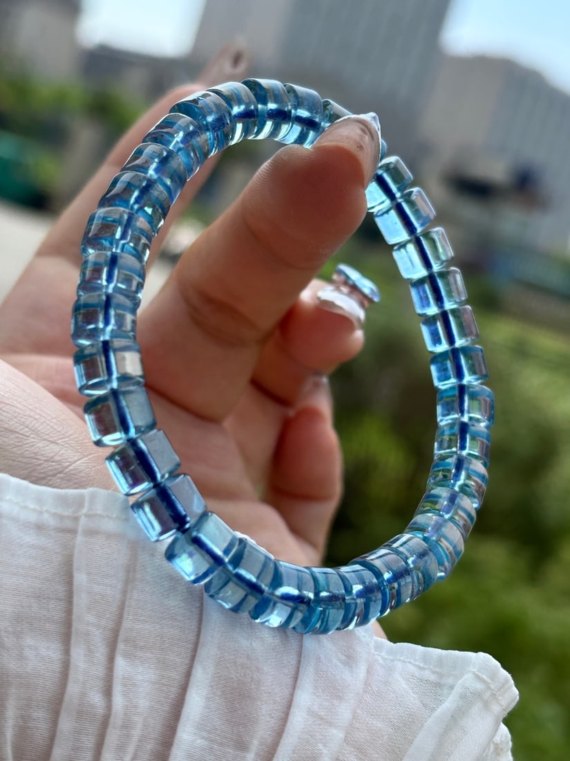 An Exquisite Aquamarine Bracelets: An Exquisite Aquamarine Bracelets,Size:8.2mm,Weight:22.3g ???????