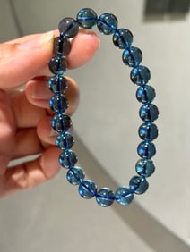 An Exquisite Aquamarine Bracelets