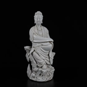 An Exquisite Blance-De-Chine Statue of Avalokitesvara