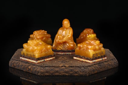 A Set of Fine Tianhuang Stone Figure and Dragon Seals