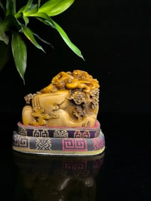 An Exquisite Tianhuang Stone Dragon Pattern Seal
