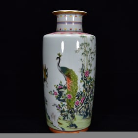 An Exquisite Famille-Rose Flower and Bird Pattern Vase,with Poem