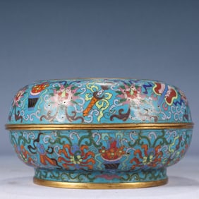 An Exquisite Cloisonne Flower Pattern Cover Box