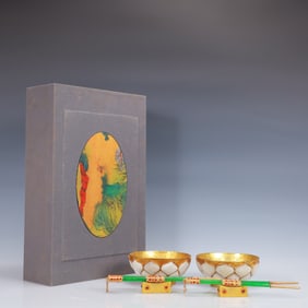 A Set of Fine Filigree and Gilding Inlaid White Jadeand Jadeite Bowls and Chopsticks,Inlaid Gems