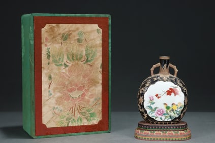 An Exquisite Black Glazed Famille-Rose Flower and Bird Pattern Double-Ears Vase