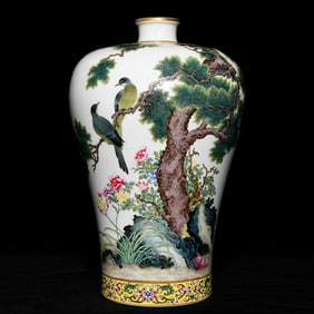A Rare Famille-Rose Flower and Bird Pattern Vase