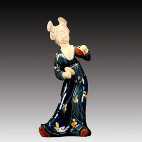 A Rare Tang Tri-Color Glazed Pottery Dancing Figurines