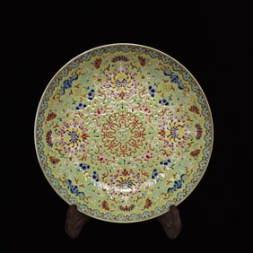 An Exquisite Green Ground Lotus Pattern Plate