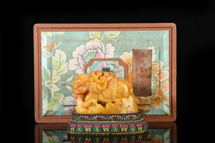 An Exquisite Tianhuang Stone Elephant Ornament