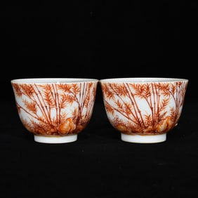 A Pair of Exquisite Iron-Red Bamboo Pattern Cups
