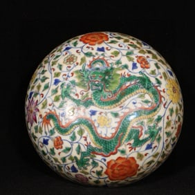 An Exquisite Doucai Flower and Dragon Pattern Box