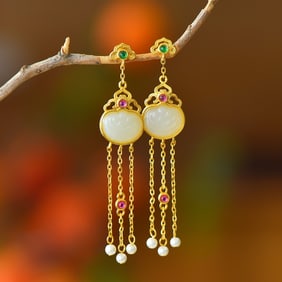 A Pair of Exquisite Sterling Silver-Gold Plated Inlaid White Jade Earrings,Inlaid Pearl