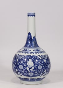 An Exquisite Blue and White Lotus Pattern Figure Pattern Vase