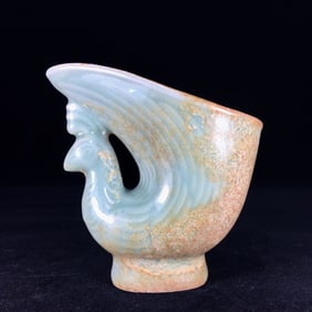 An Exquisite Longquan yao Phoenix-Shaped Cup