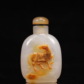 An Exquisite Agate Horse Pattern Snuff Bottle