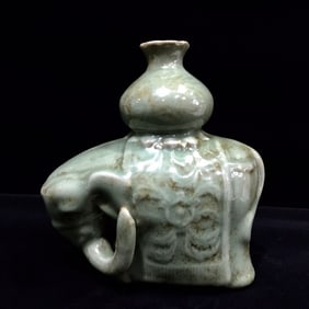 An Exquisite Longquan yao Elephant-Shaped Censer