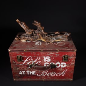 An Exquisite Biomimetic porcelain Ornament