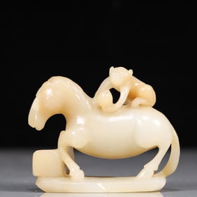 A Exquisite White Jade Horse Ornament
