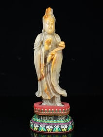 An Exquisite Shoushan Stone Statue of Avalokitesvara Ornament