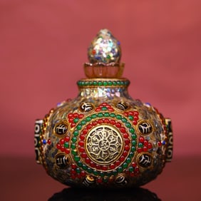 An Exquisite Crystal Inlaid Gems Pagoda