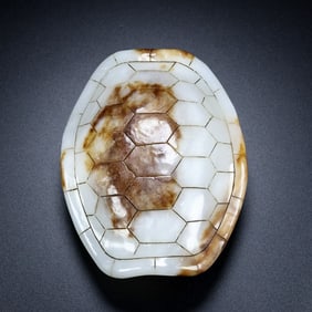 An Exquisite White Jade Tortoise Shell Ornament