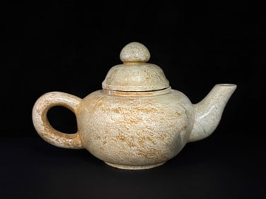 An Exquisite White Jade Teapot