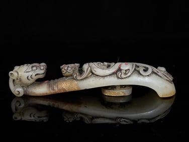 An Exquisite White Jade Dragon Pattern Hook
