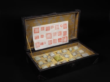 A Set of Fine White Jade Seal