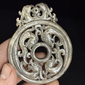 An Exquisite White Jade Dragon and Phoenix Pattern Ornament