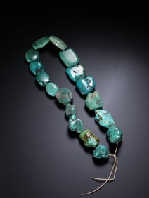 An Exquisite Turquoise Bracelets