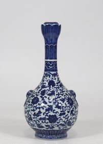 An Exquisite Blue and White Lotus Pattern Double-Ears Vase
